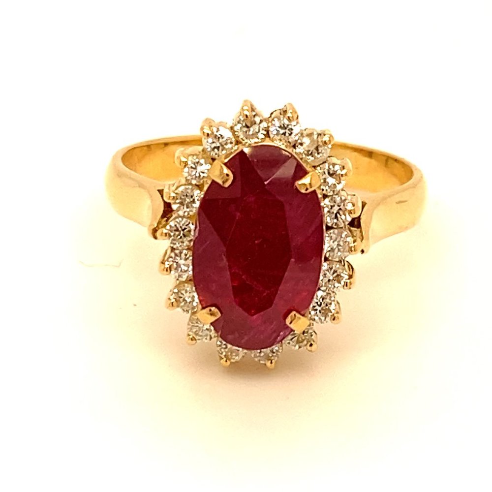 GIA Certified Ruby 2.38ct Diamonds Solid 18K Ring